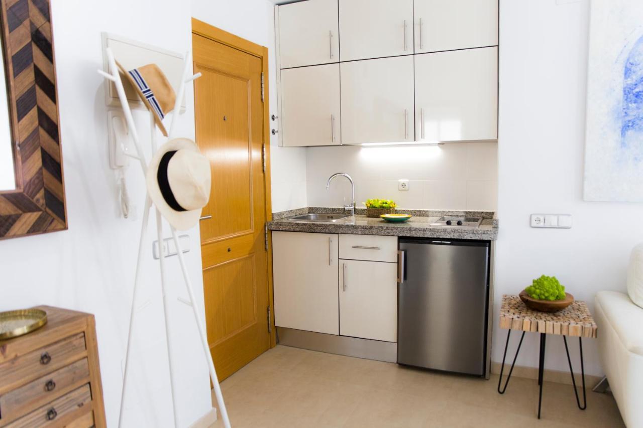 4Seasons San Nicolas Apartment Малага Экстерьер фото