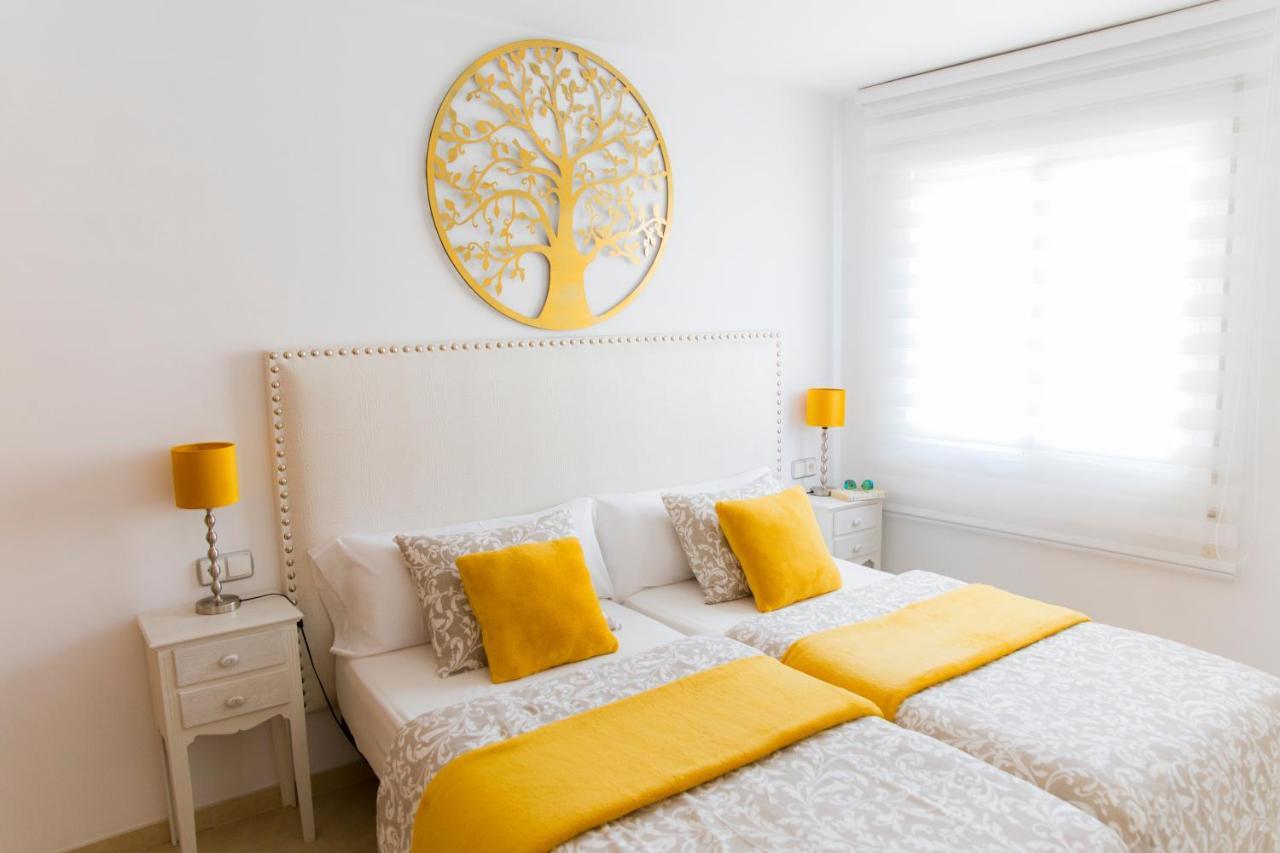 4Seasons San Nicolas Apartment Малага Экстерьер фото