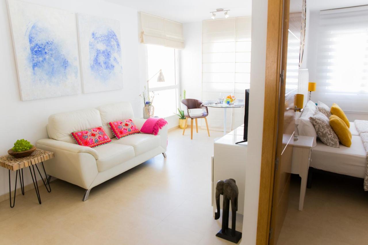4Seasons San Nicolas Apartment Малага Экстерьер фото